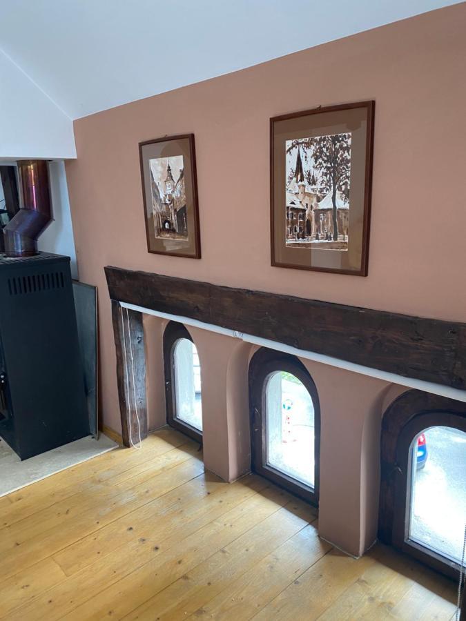 Rose'S Oldtown Apartment Braşov Dış mekan fotoğraf