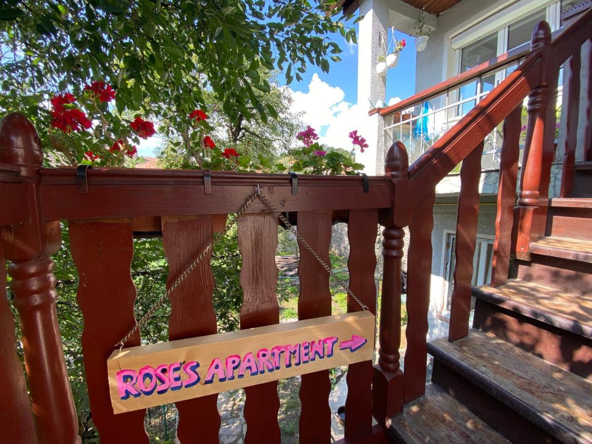 Rose'S Oldtown Apartment Braşov Dış mekan fotoğraf