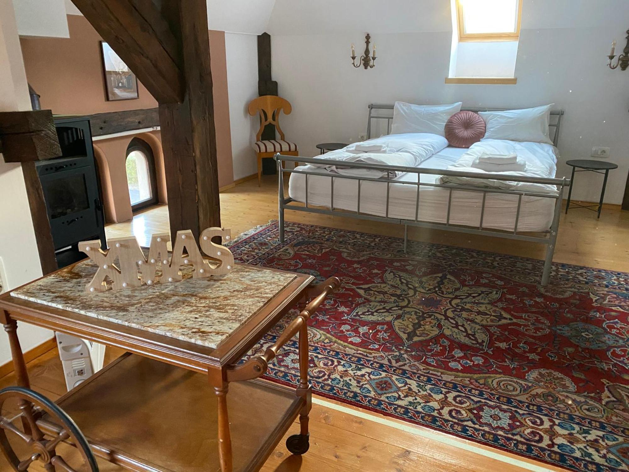 Rose'S Oldtown Apartment Braşov Dış mekan fotoğraf